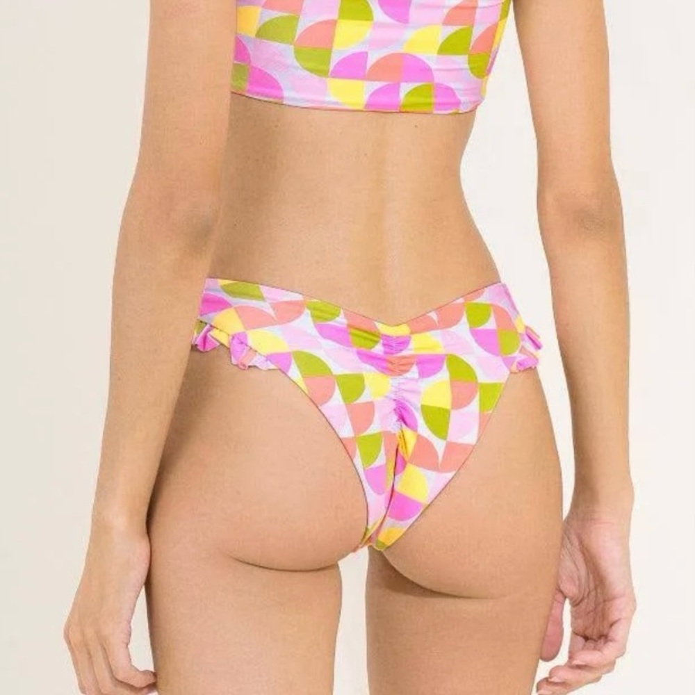New Maaji Simple Seventies Voyage Ruffle Cheekie Bikini Bottom Womens Size Small